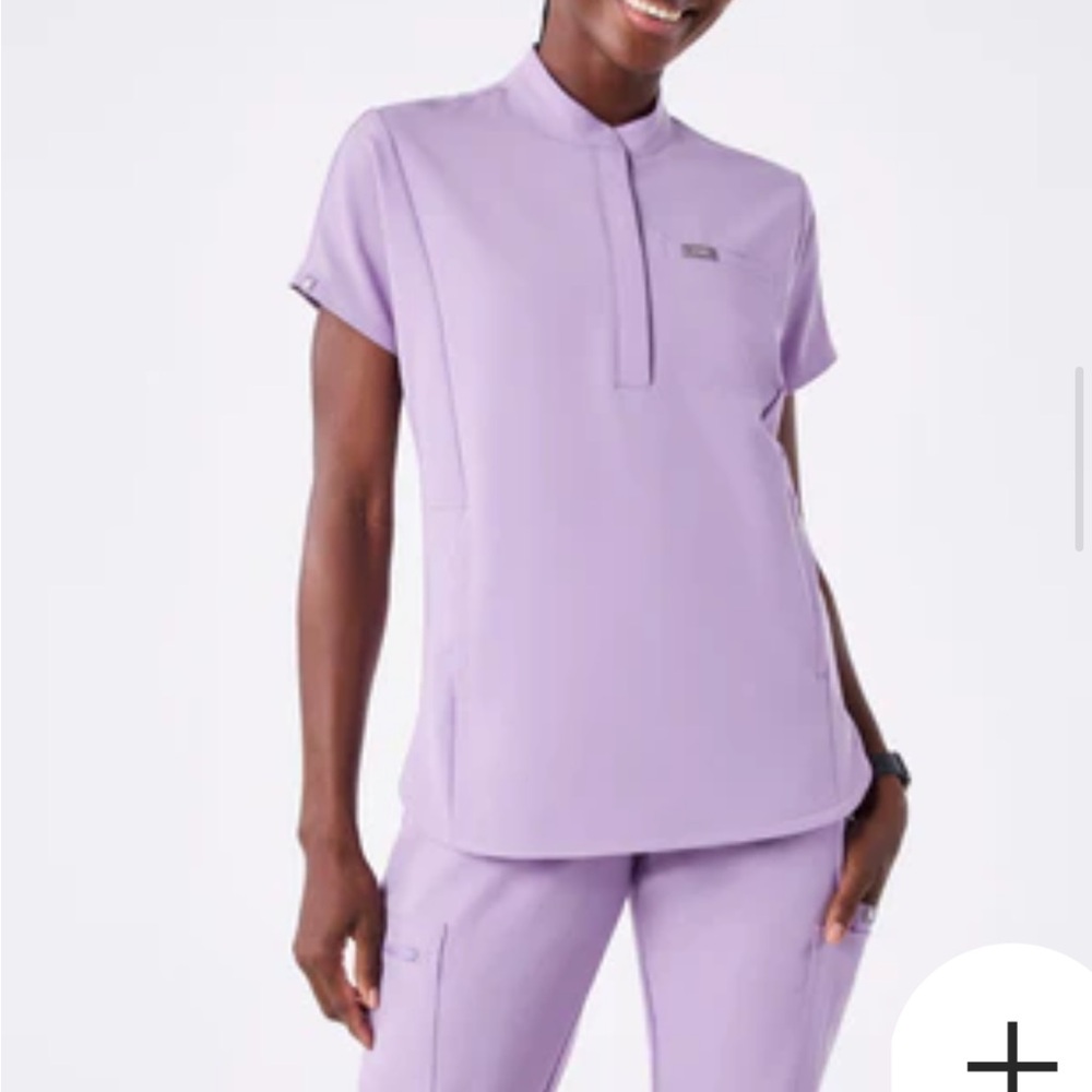 Figs Women's Lavendar Dew Scrub Top